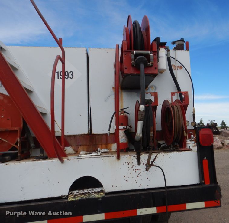 image for item HP9767 1987 International Paystar F5070  fuel truck