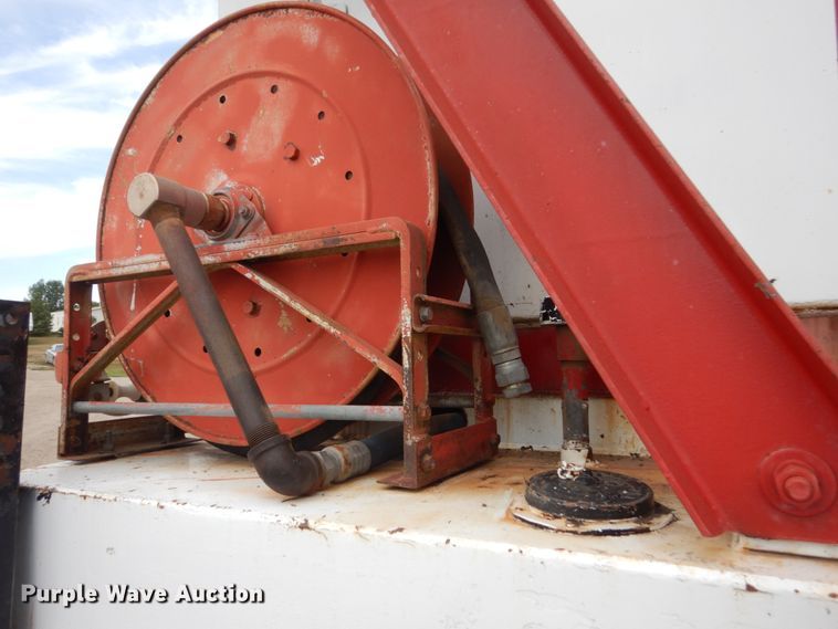 image for item HP9767 1987 International Paystar F5070  fuel truck