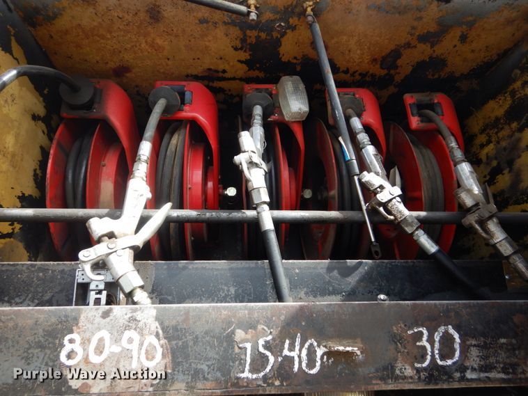 image for item HP9767 1987 International Paystar F5070  fuel truck