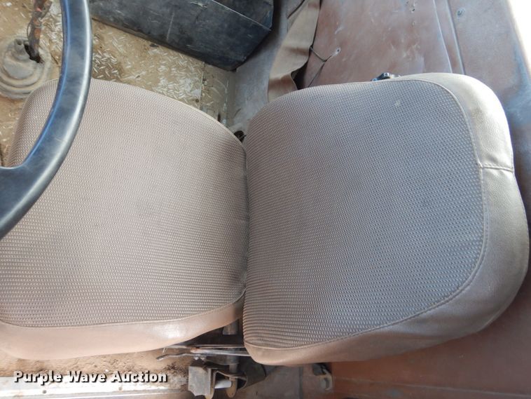 image for item HP9767 1987 International Paystar F5070  fuel truck