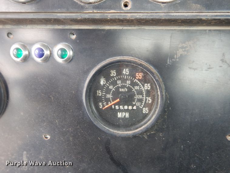 image for item HP9767 1987 International Paystar F5070  fuel truck