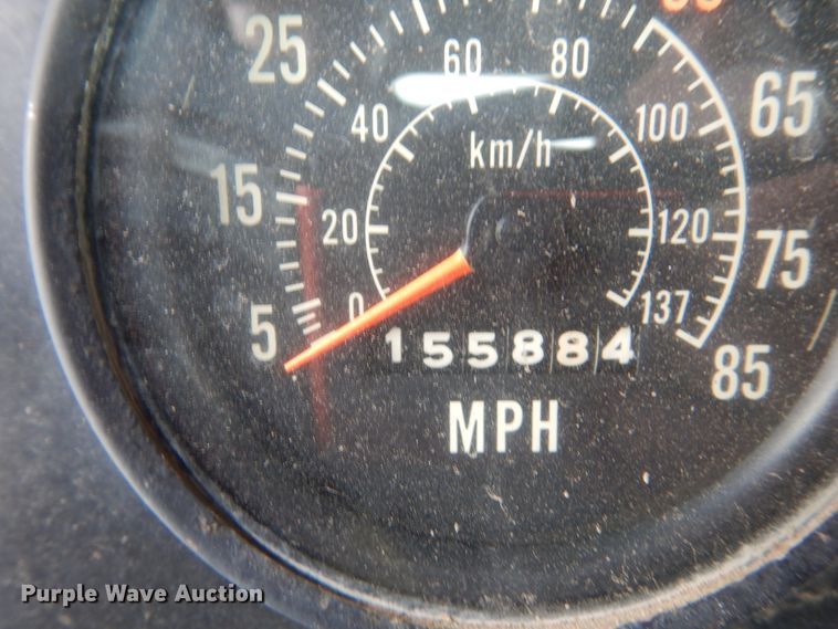 image for item HP9767 1987 International Paystar F5070  fuel truck