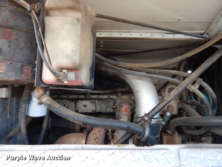 image for item HP9767 1987 International Paystar F5070  fuel truck