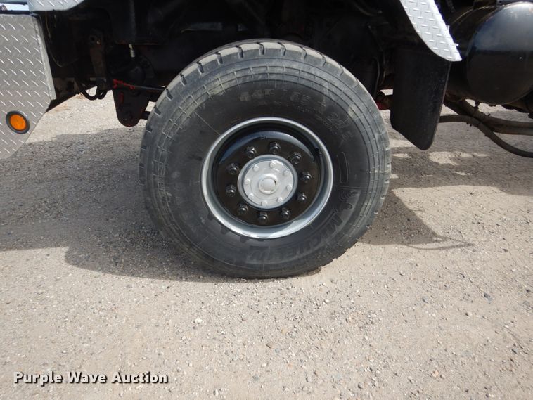 image for item HP9767 1987 International Paystar F5070  fuel truck