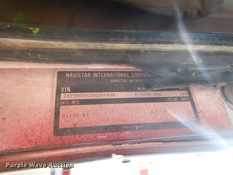 image for item HP9767 1987 International Paystar F5070  fuel truck