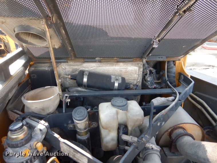 image for item HP9809 2012 John Deere 323D  tracked skid steer loader