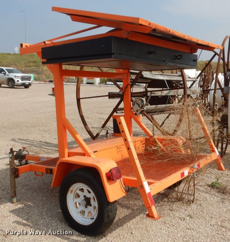 image for item HP9870 International Traffic Control message board