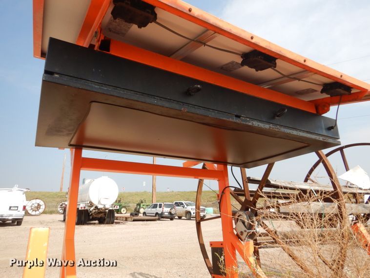 image for item HP9870 International Traffic Control message board