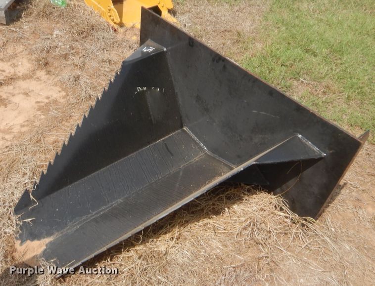 image for item HW9308 Skid steer stump bucket