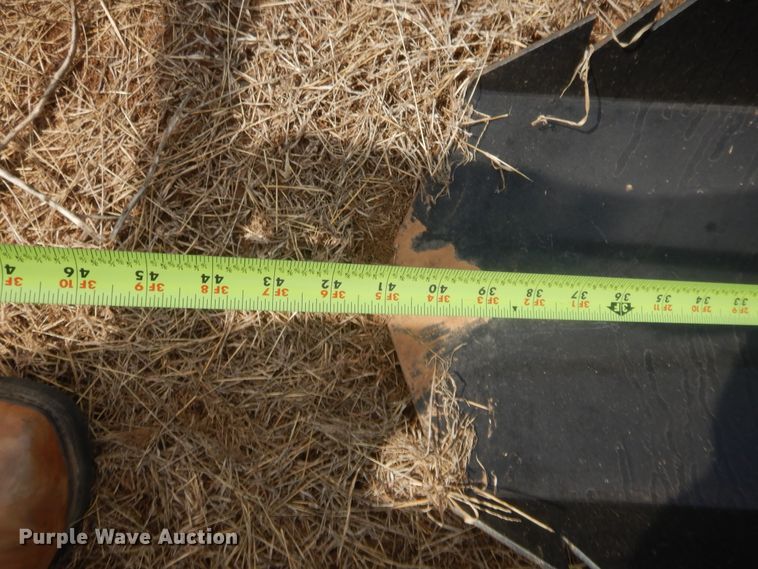 image for item HW9308 Skid steer stump bucket