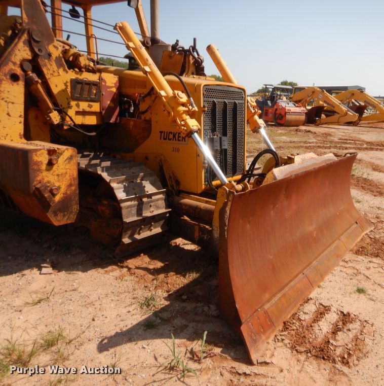 image for item HW9325 1990 John Deere 750B  pipelayer