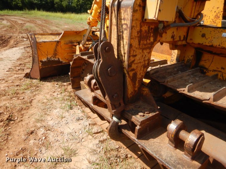 image for item HW9325 1990 John Deere 750B  pipelayer