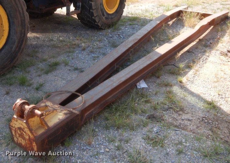 image for item HW9325 1990 John Deere 750B  pipelayer