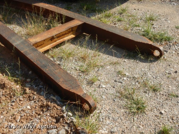 image for item HW9325 1990 John Deere 750B  pipelayer