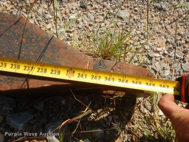 image for item HW9325 1990 John Deere 750B  pipelayer