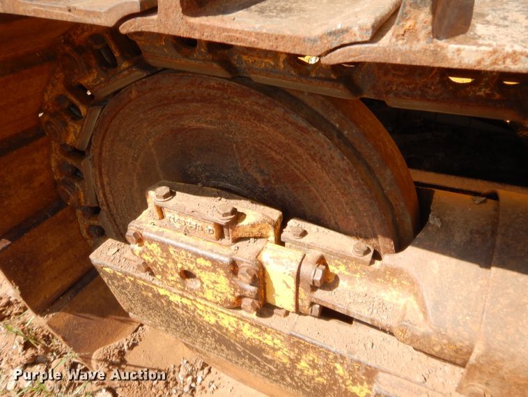 image for item HW9325 1990 John Deere 750B  pipelayer