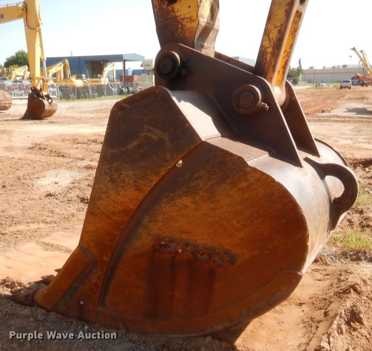 image for item HW9326 2013 Komatsu PC490LC-10  excavator