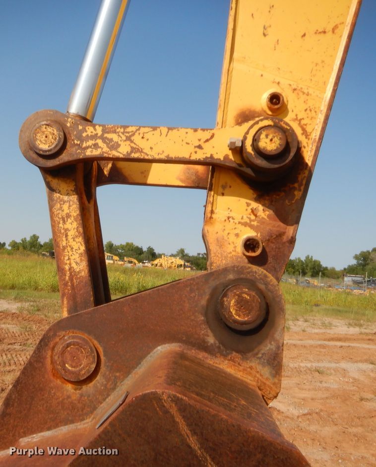 image for item HW9326 2013 Komatsu PC490LC-10  excavator