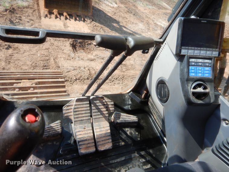 image for item HW9326 2013 Komatsu PC490LC-10  excavator