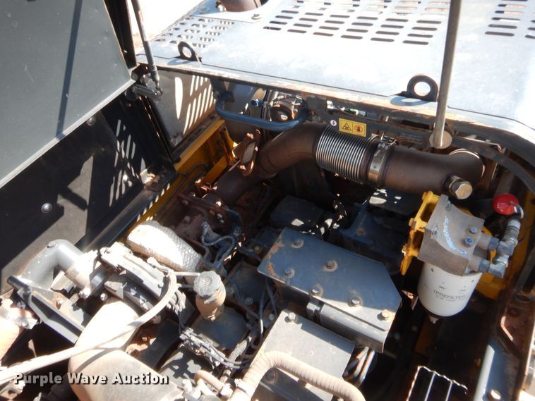 image for item HW9326 2013 Komatsu PC490LC-10  excavator