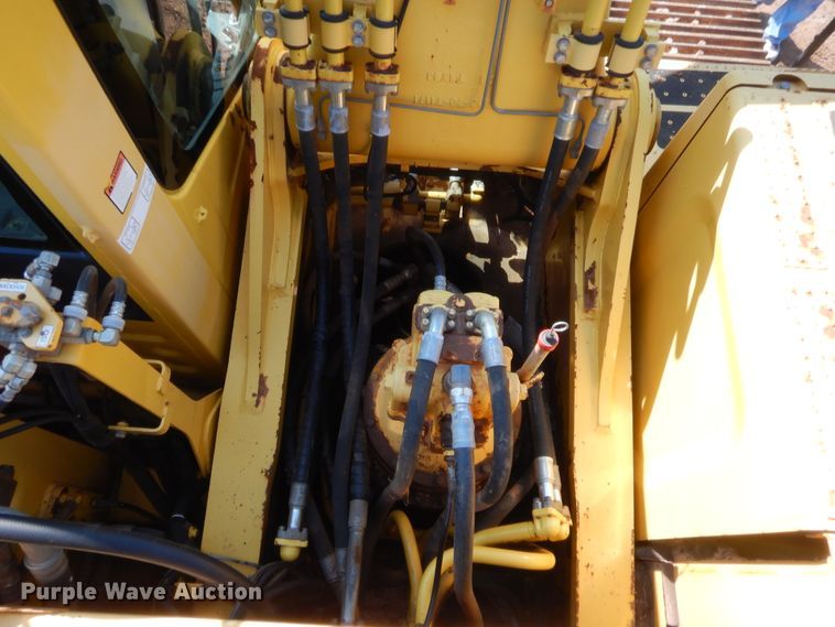 image for item HW9326 2013 Komatsu PC490LC-10  excavator