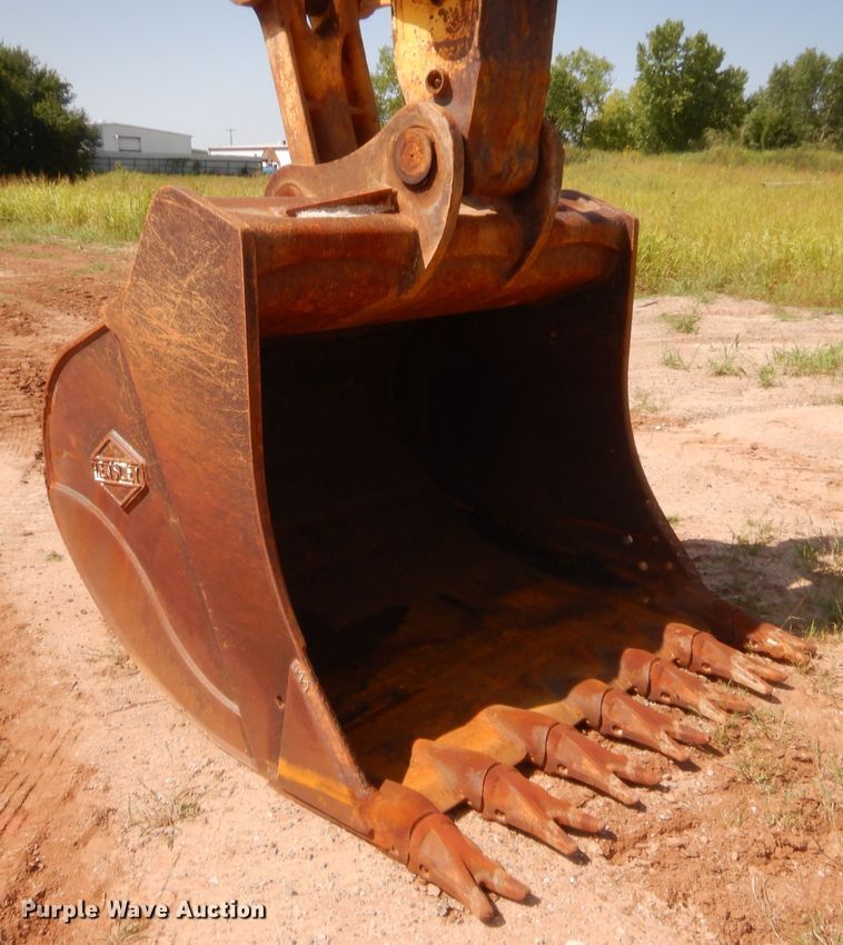 image for item HW9327 2013 Komatsu PC490LC-10  excavator