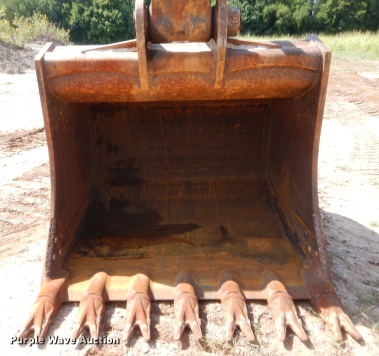 image for item HW9327 2013 Komatsu PC490LC-10  excavator