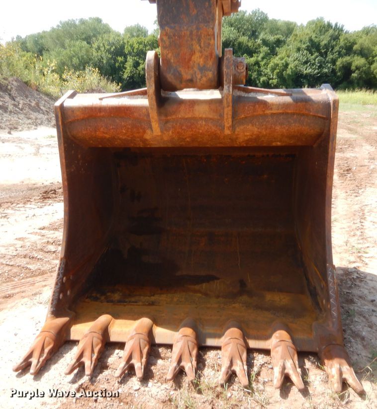 image for item HW9327 2013 Komatsu PC490LC-10  excavator