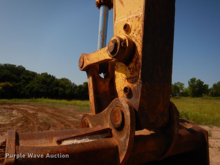 image for item HW9327 2013 Komatsu PC490LC-10  excavator