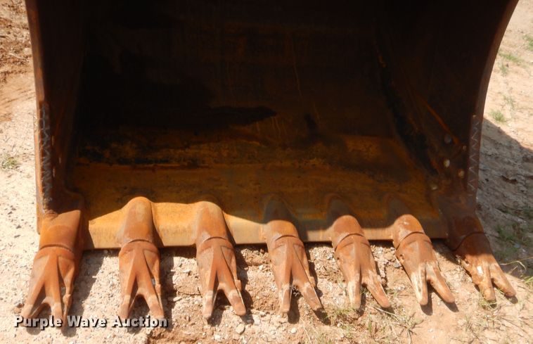 image for item HW9327 2013 Komatsu PC490LC-10  excavator