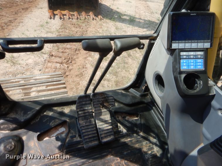 image for item HW9327 2013 Komatsu PC490LC-10  excavator