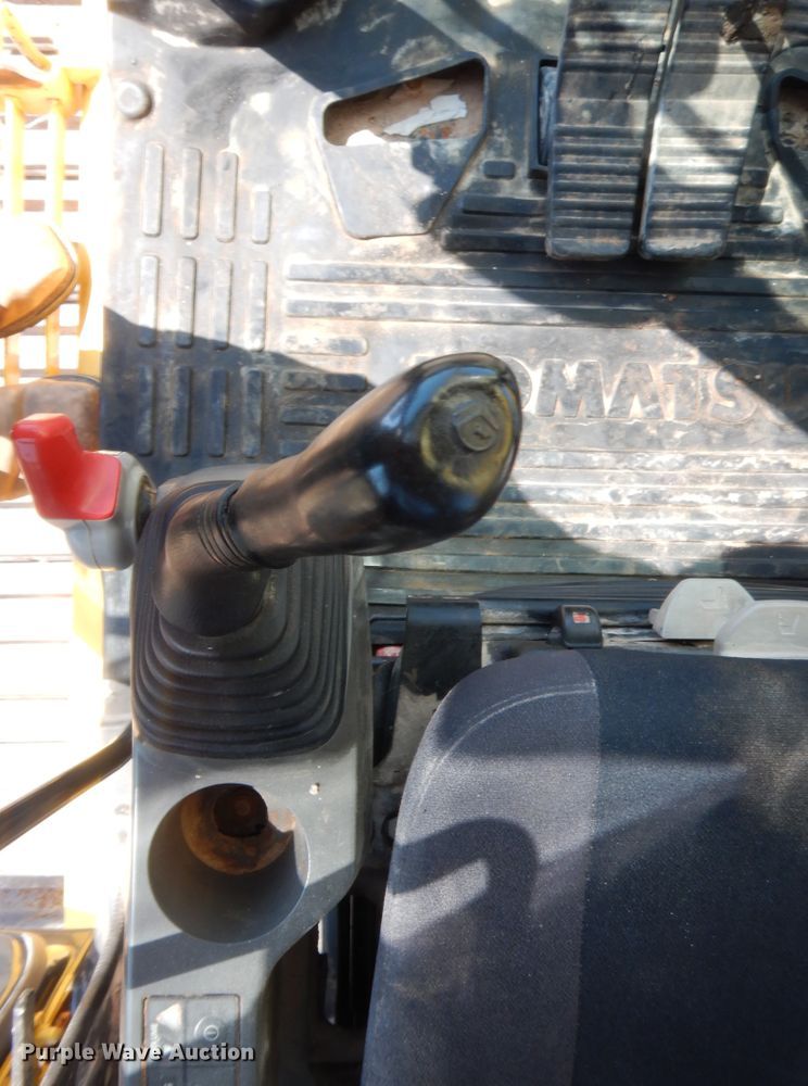 image for item HW9327 2013 Komatsu PC490LC-10  excavator