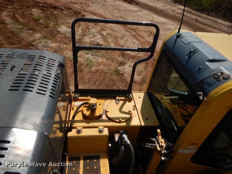 image for item HW9327 2013 Komatsu PC490LC-10  excavator