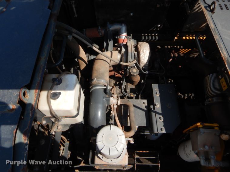 image for item HW9327 2013 Komatsu PC490LC-10  excavator