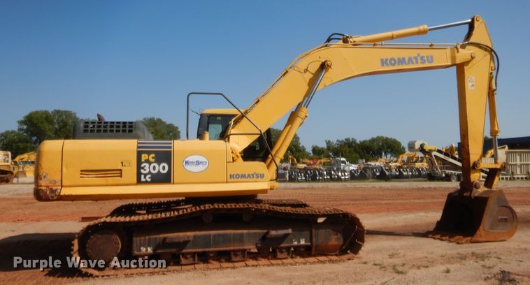 image for item HW9328 2006 Komatsu PC300LC-7EO  excavator
