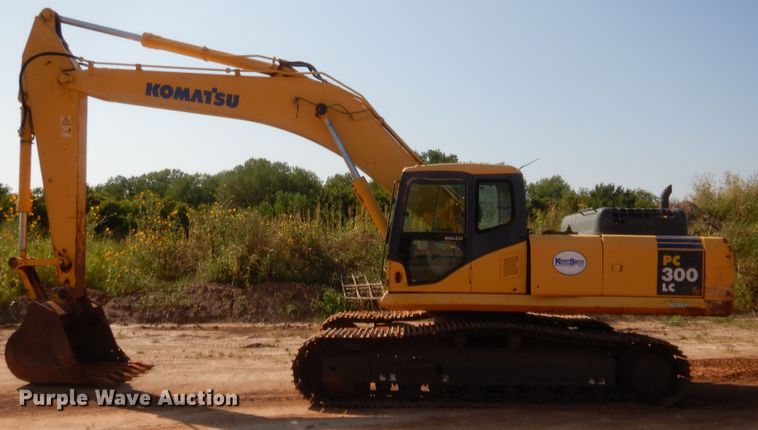 image for item HW9328 2006 Komatsu PC300LC-7EO  excavator