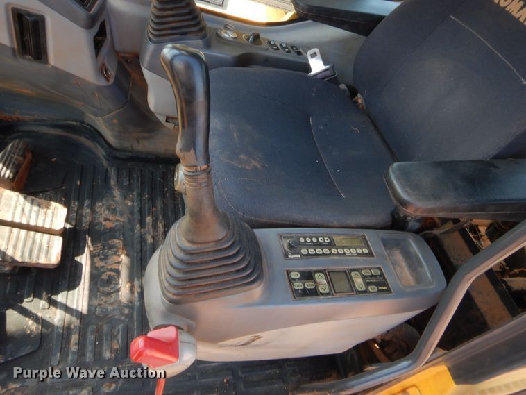 image for item HW9328 2006 Komatsu PC300LC-7EO  excavator