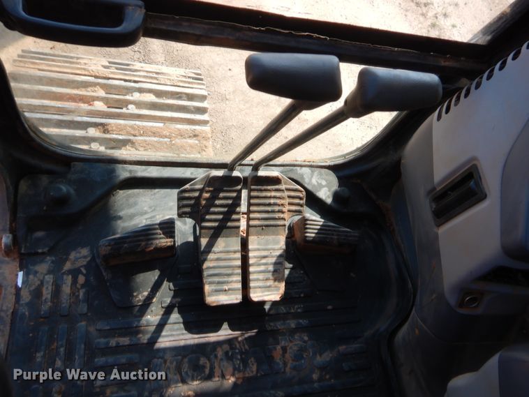 image for item HW9328 2006 Komatsu PC300LC-7EO  excavator