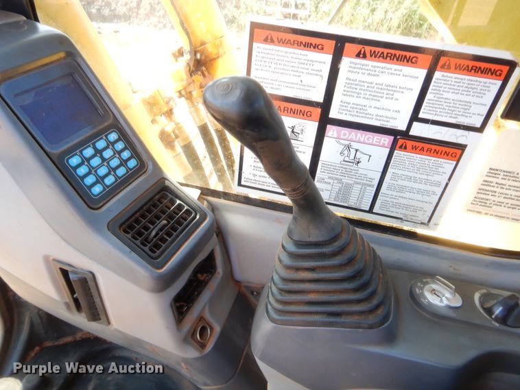 image for item HW9328 2006 Komatsu PC300LC-7EO  excavator