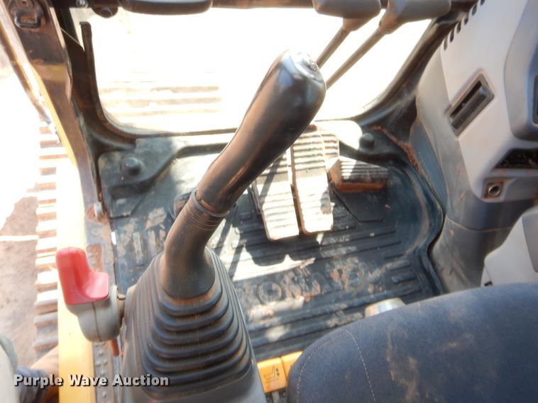 image for item HW9328 2006 Komatsu PC300LC-7EO  excavator