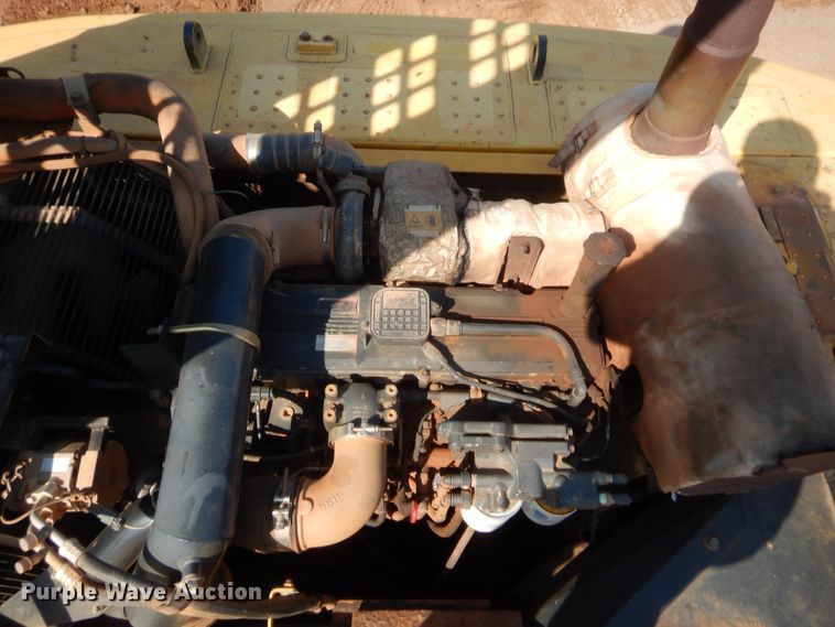 image for item HW9328 2006 Komatsu PC300LC-7EO  excavator