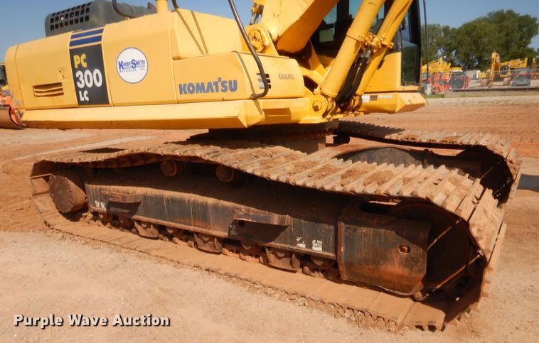 image for item HW9328 2006 Komatsu PC300LC-7EO  excavator