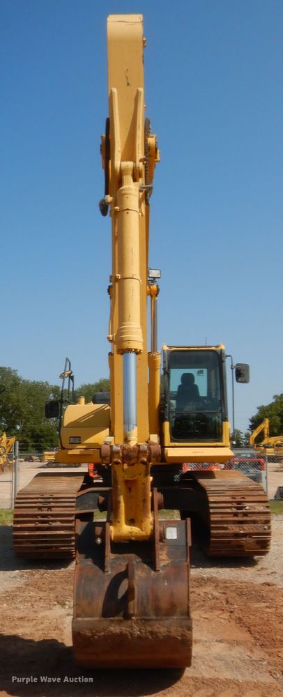 image for item HW9329 2011 Komatsu PC270LC-8  excavator