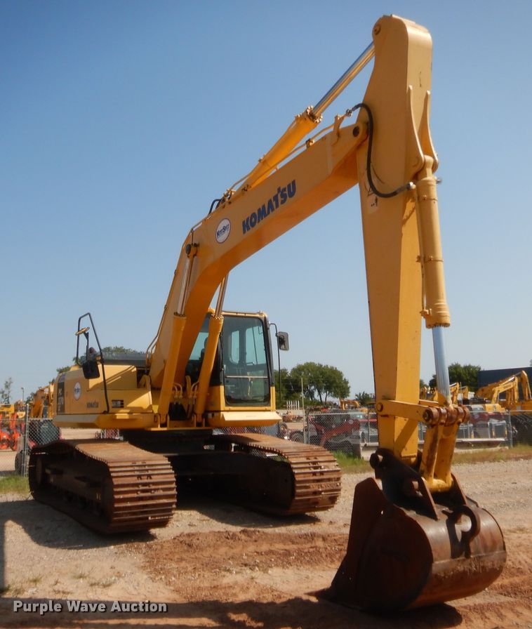 image for item HW9329 2011 Komatsu PC270LC-8  excavator