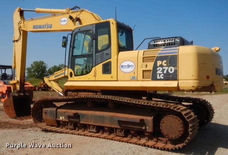 image for item HW9329 2011 Komatsu PC270LC-8  excavator