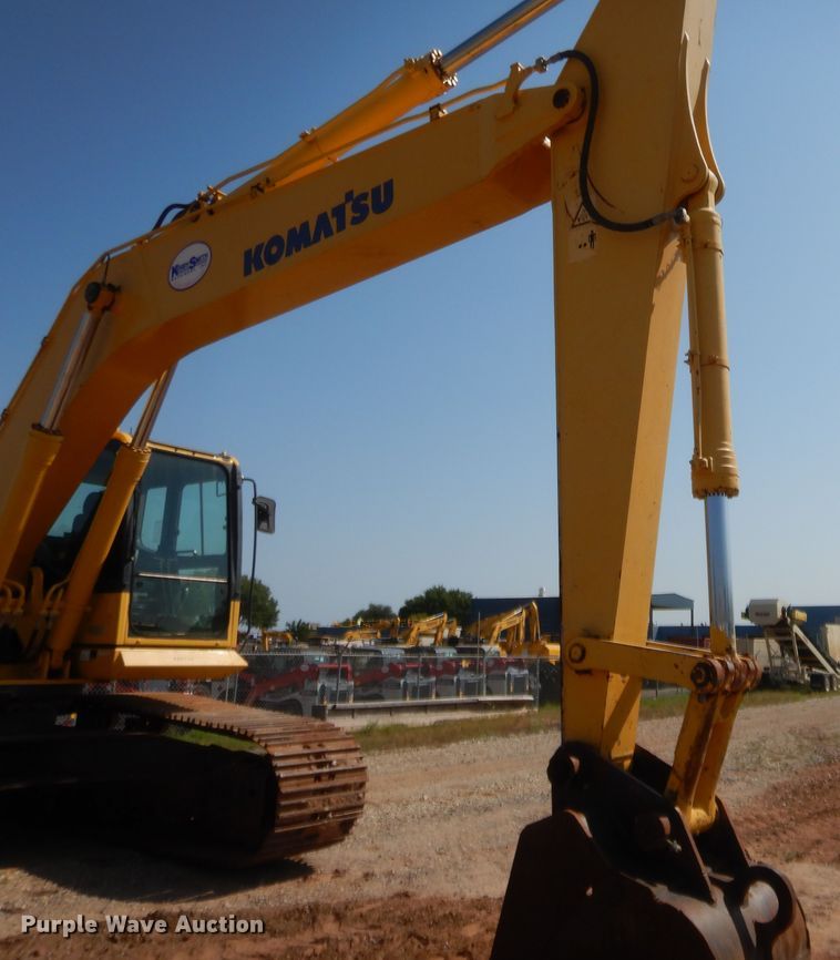 image for item HW9329 2011 Komatsu PC270LC-8  excavator
