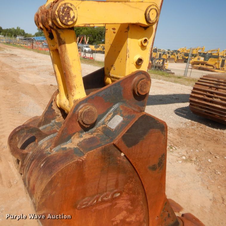 image for item HW9329 2011 Komatsu PC270LC-8  excavator