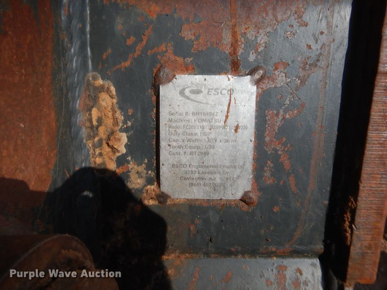 image for item HW9329 2011 Komatsu PC270LC-8  excavator