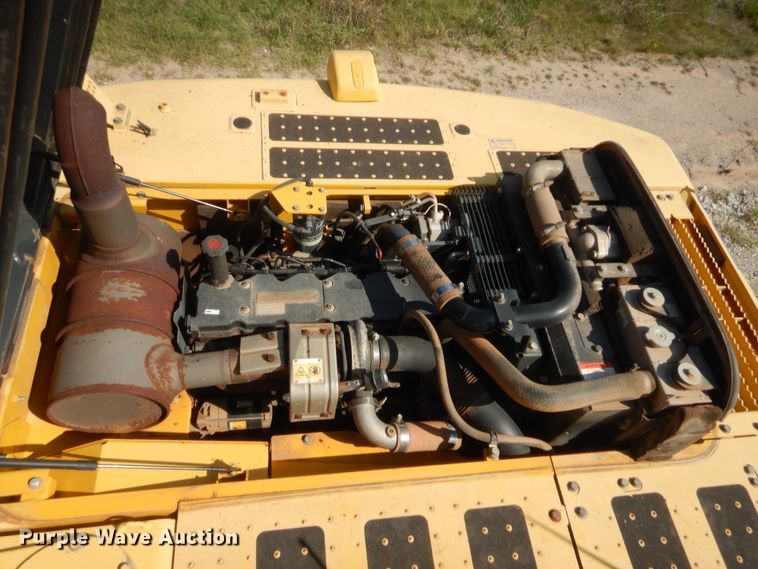 image for item HW9329 2011 Komatsu PC270LC-8  excavator