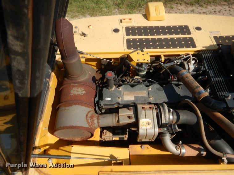 image for item HW9329 2011 Komatsu PC270LC-8  excavator